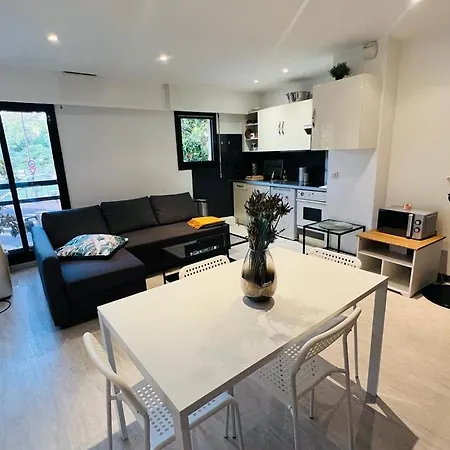Juliana Apartment